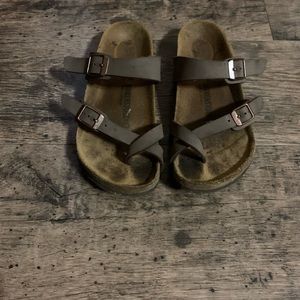 Size 33 girls Birkenstocks